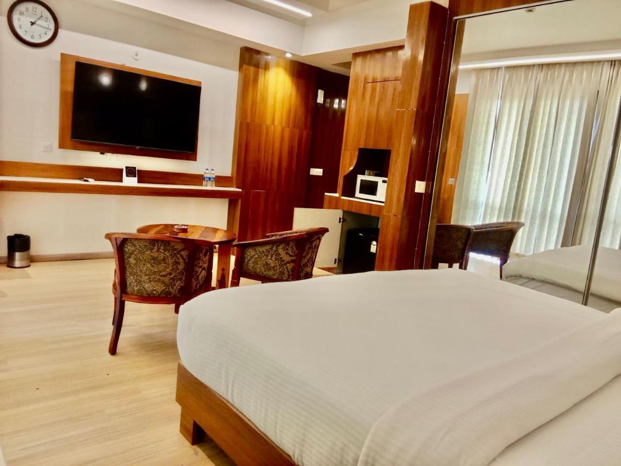The Grace Residency, Lucknow Hotell Eksteriør bilde